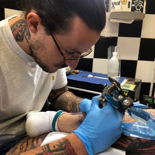 tattooing in milan, italy